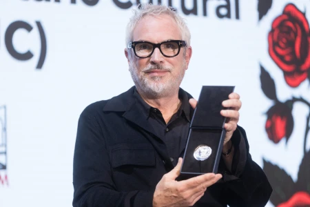 Alfonso Cuarón recibe la Medalla Filmoteca UNAM en Festival de Cine de Morelia